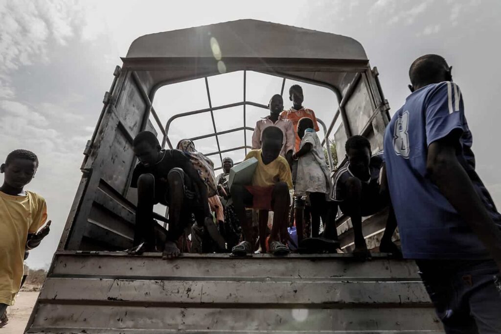 Our Volunteers Sam Mann 41eo5e8jW08 Unsplash 1024x682